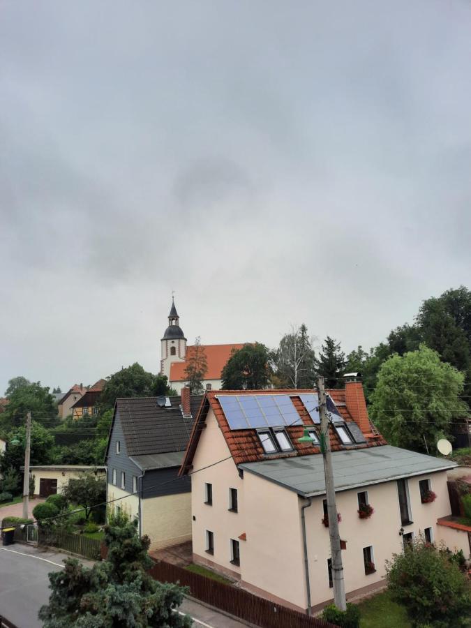 Gaestewohnung Am Thuemmlitzwald 그림마 외부 사진
