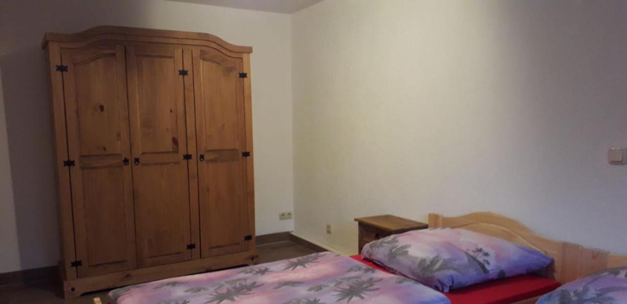 Gaestewohnung Am Thuemmlitzwald 그림마 외부 사진